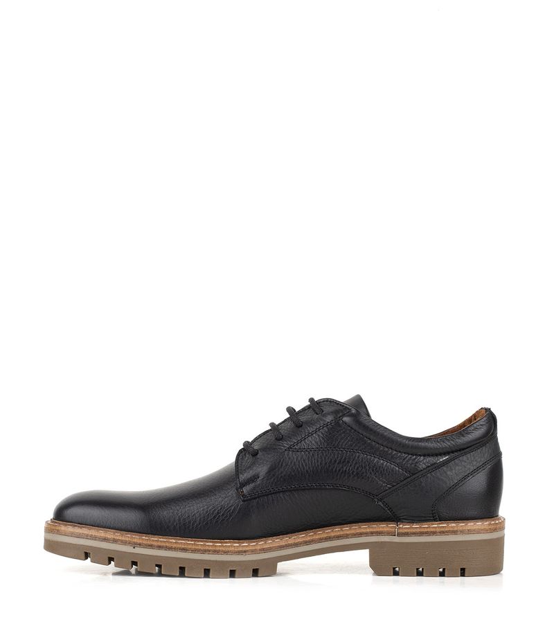 Zapatos de cuero negros para hombre con base semi tractor
