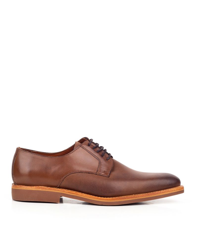 Zapatos de vestir de cuero en marrón