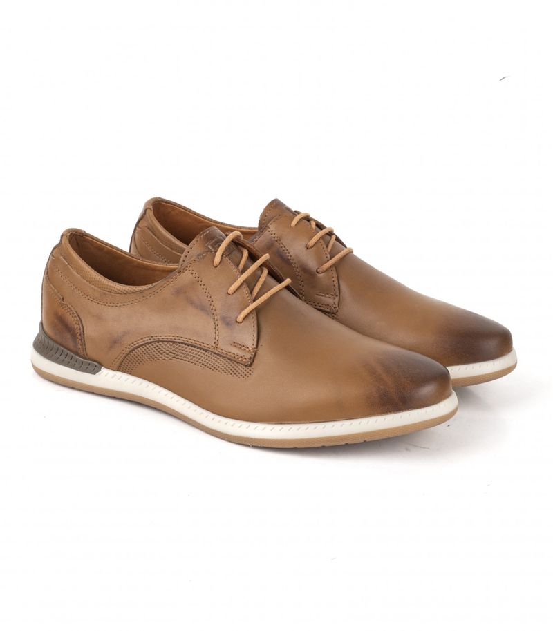 Zapatos urbanos con recortes de cuero suela