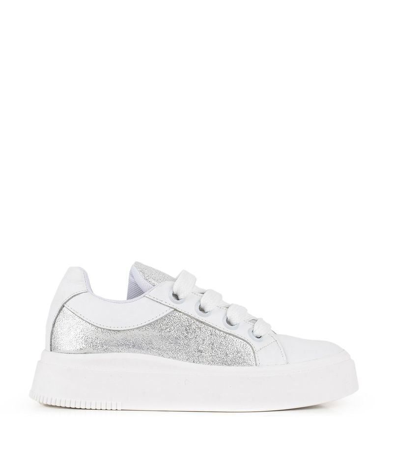 Zapatillas urbanas clásicas de cuero blanco