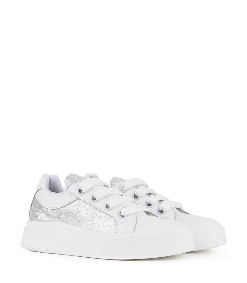 Zapatillas urbanas clásicas de cuero blanco