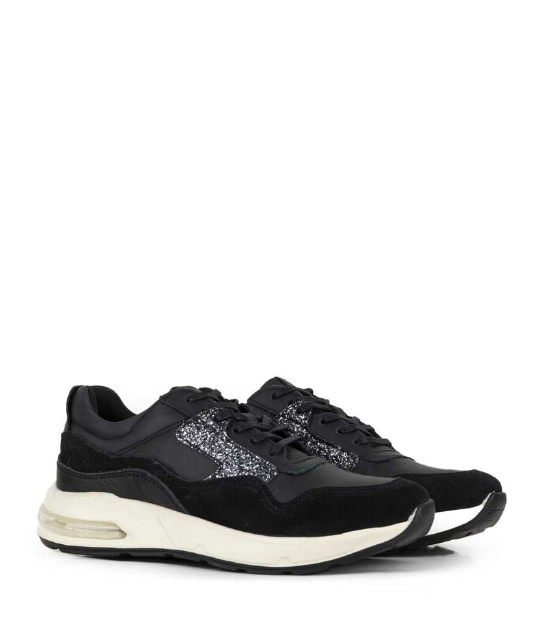 Zapatillas urbanas de cuero y gamuza negra con cámara de aire
